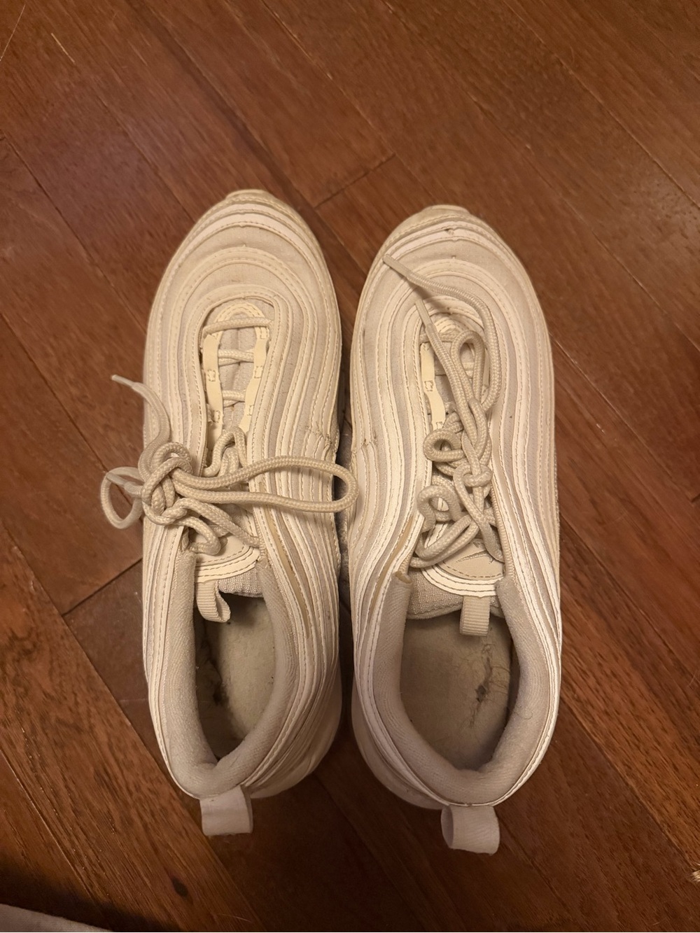 Nike Kids Cream Lace-Up Sneakers 7 y can fit women’s 9